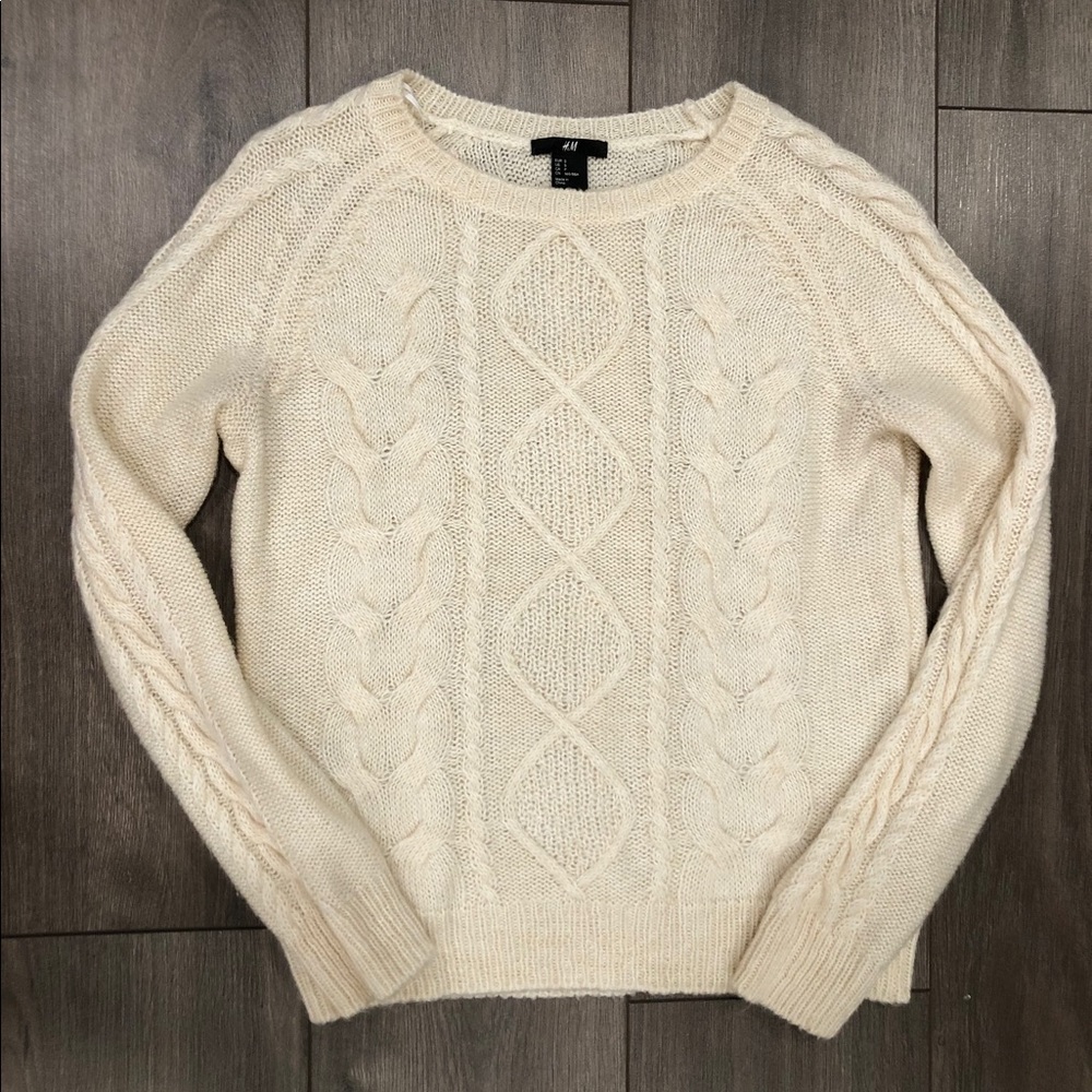 H&M Cream Long Sleeve Sweater